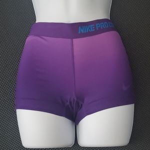 Nike pro combat shorts (x-small)